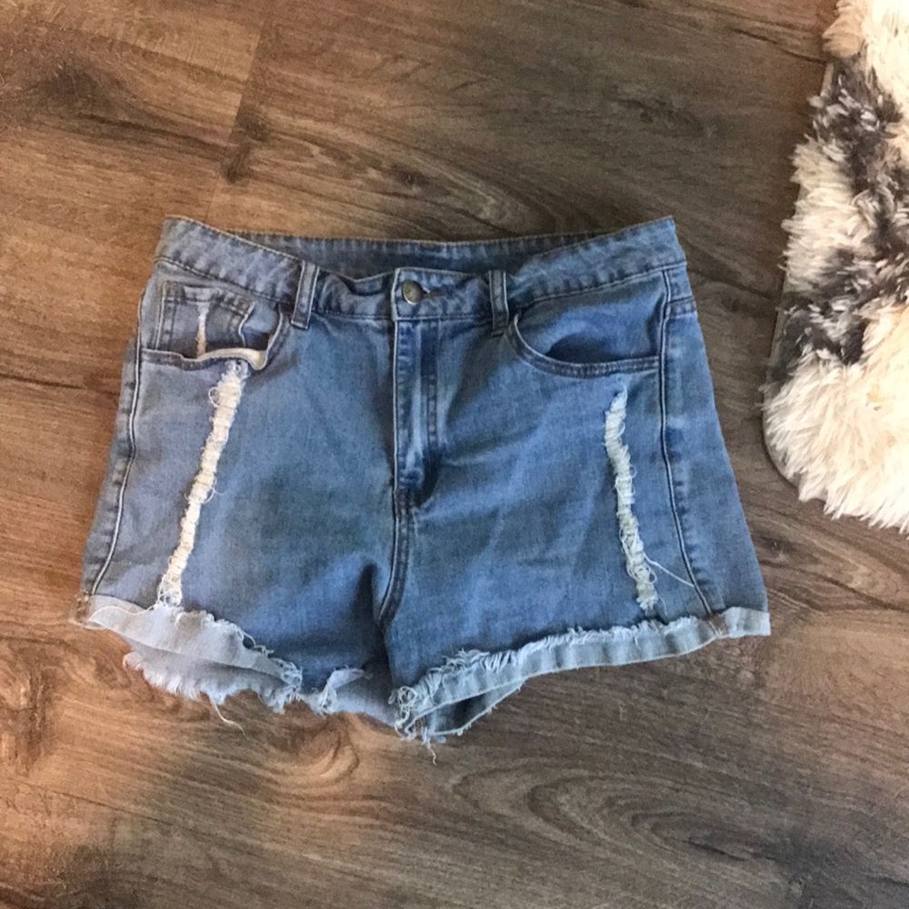 High waisted jeans shorts